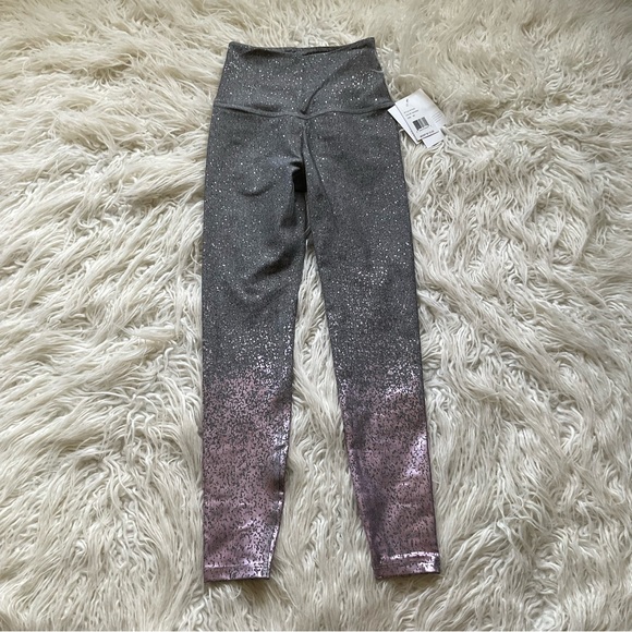🆕 Beyond Yoga Alloy Ombre High Waisted Midi Legging Shiny Mauve 79 - Picture 2 of 6